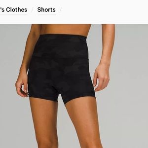LULULEMON align short 4” black camo size 8